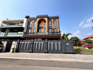 Hiếm bán góc 2 mặt tiền bát nàn, thạnh mỹ lợi, thủ đức  dt 15x22m  xd hầm 4 tầng  giá 47 tỷ