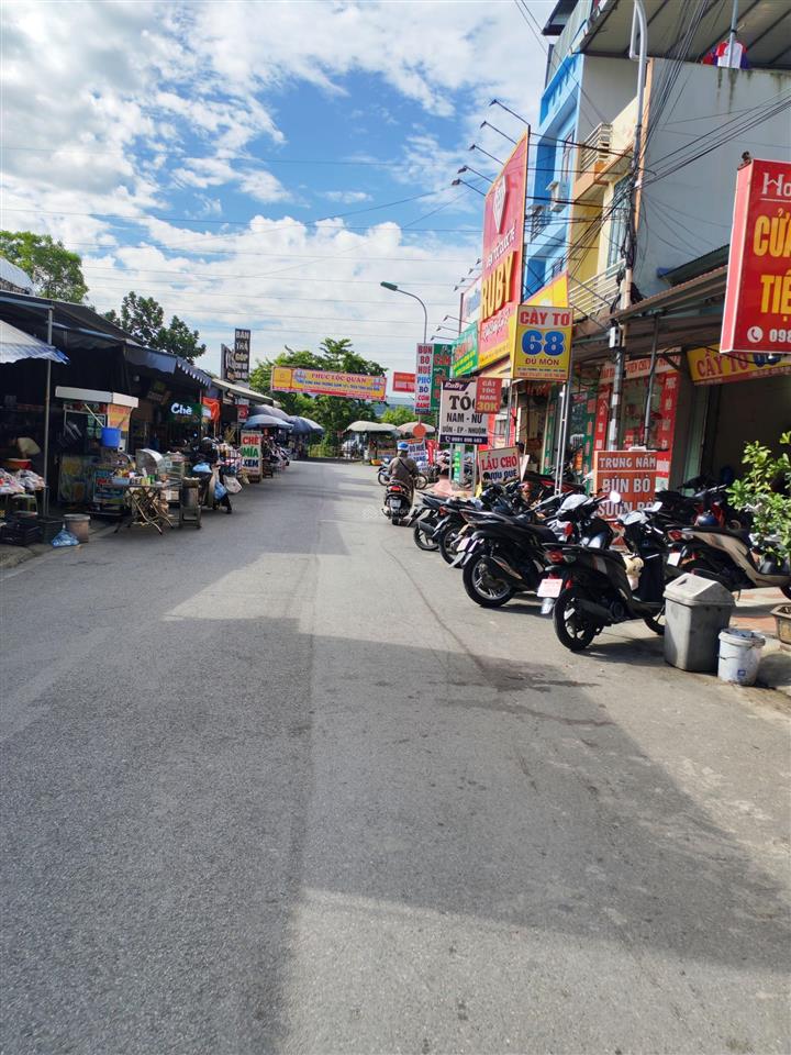 200m đất nằm giữa kcn vsip, làm văn phòng, khách sạn, nhà hàng đều phù hợp