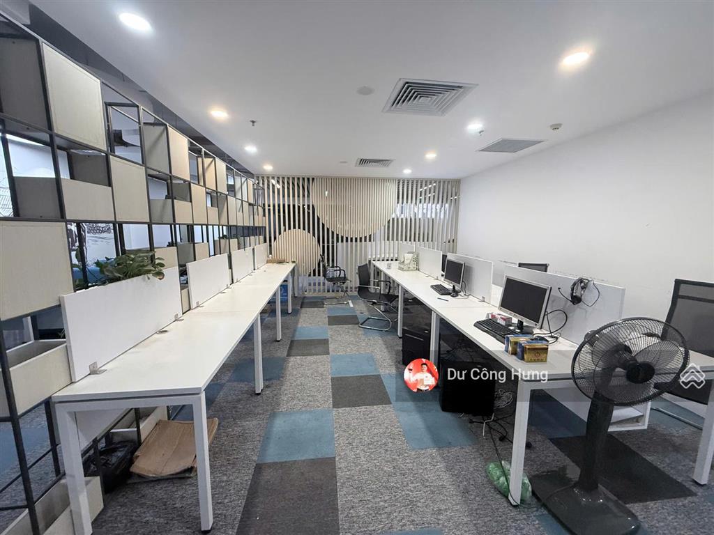 Bql cho thuê văn phòng sẵn nội thất tại n05 hoàng đạo thúy 700m2 có cắt từ 100m2 giá 330k/m2