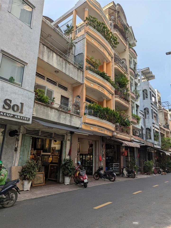 Bán nhà mặt tiền 9 lê công kiều, p. bến thành, 4x18m, 3 tầng, chỉ 625 triệu/m  cực hiếm