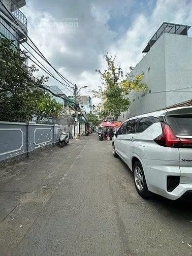 Bán đất dt 146m2  cách đường lê văn thịnh 50m giá 12.5 tỷ