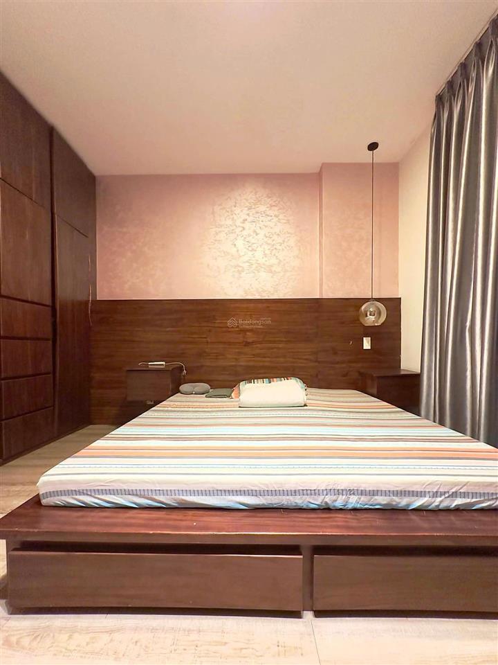 Bán căn shophouse ngay nguyễn duy trinh  phường bình trưng đông quận 2