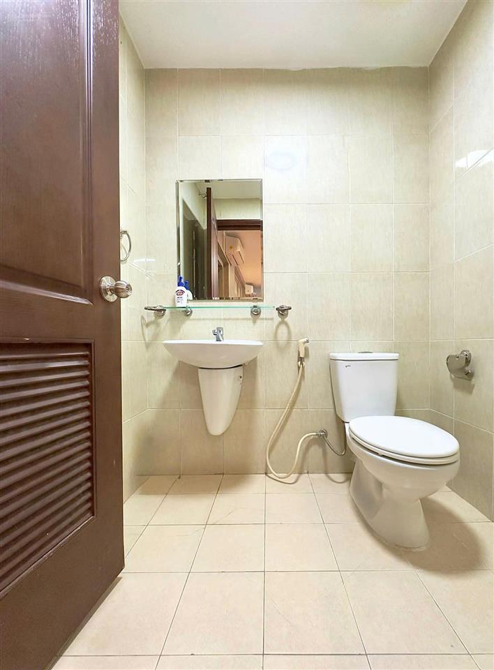 Bán căn shophouse ngay nguyễn duy trinh  phường bình trưng đông quận 2