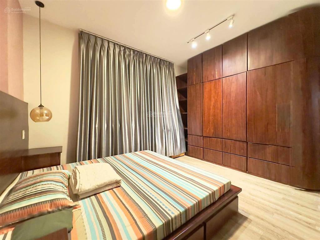 Bán căn shophouse ngay nguyễn duy trinh  phường bình trưng đông quận 2