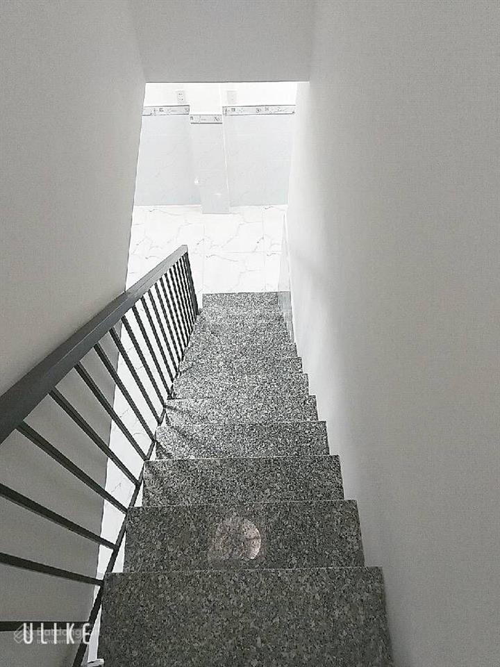 Bán nhà mặt tiền đường số 41 phường bình trưng đông quận 2