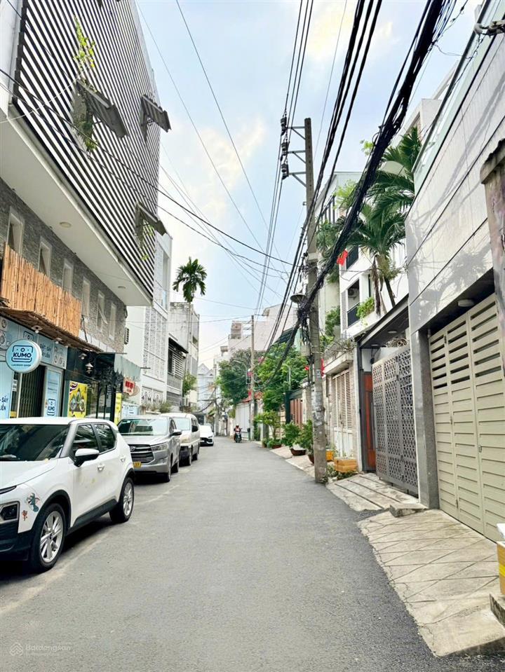 Nhà 4.1 x 18m đường nguyễn cửu vân phường 7 bán 14.6 tỷ