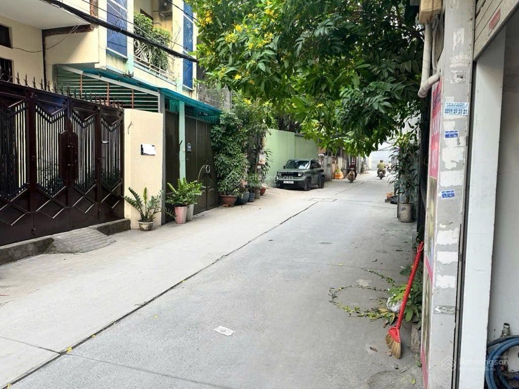 Nhà 7.5 x 11m  xây 3 tầng  hẻm xe tải  ngay quốc lộ 13 rẽ vào