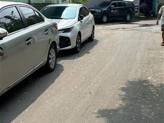 Bán nhà xây 5 tầng  mặt tiền đường lê trực bán 14.9 tỷ