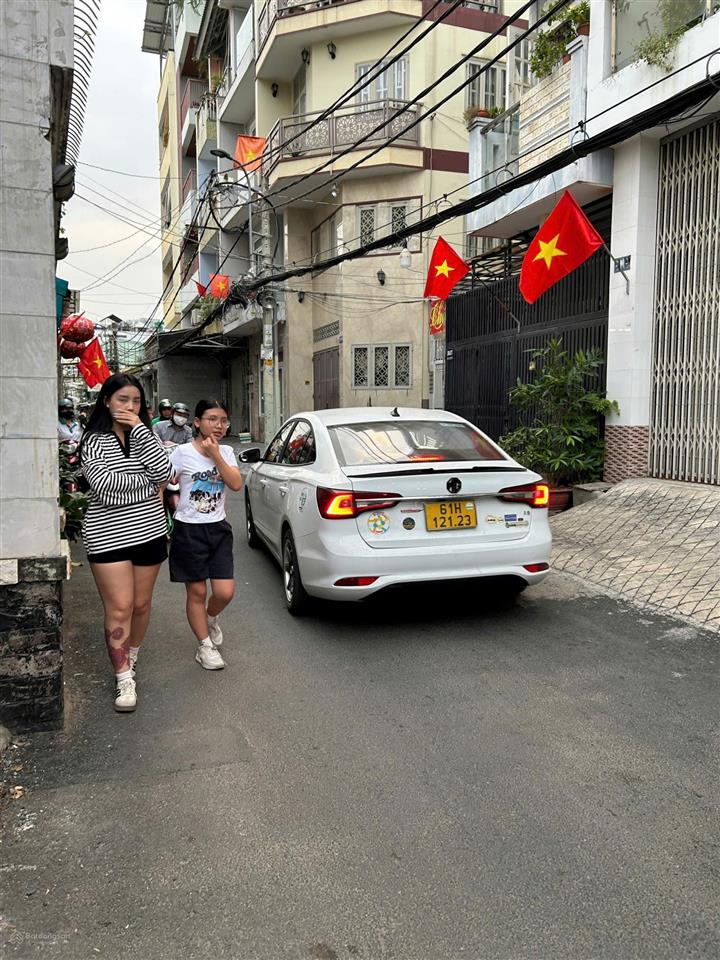 Bán nhà hẻm ô tô gần đường tầm vu