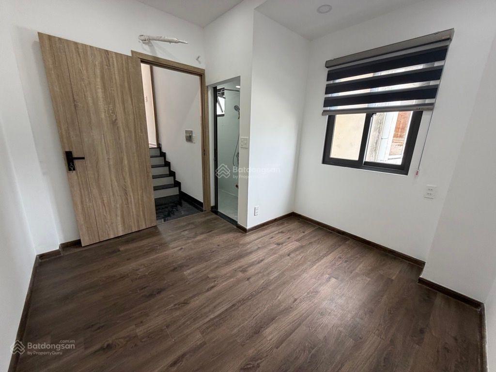 Nhà xây 3 tầng gần hẻm 69 đường nguyễn gia trí  bán 7.9 tỷ