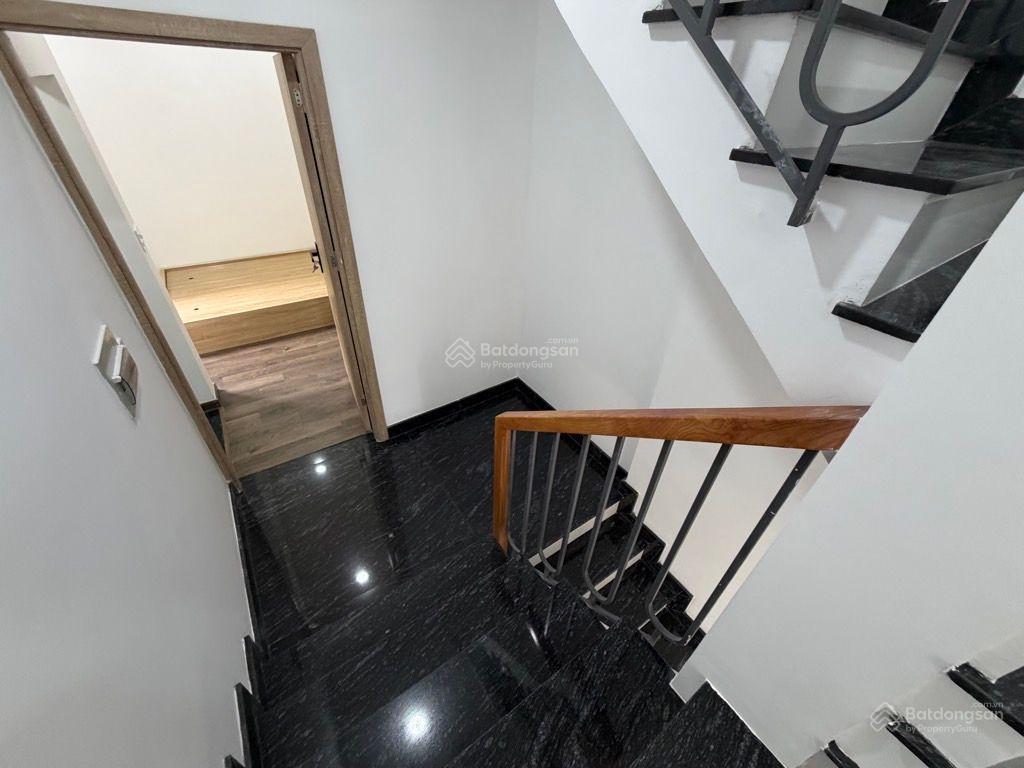 Nhà xây 3 tầng gần hẻm 69 đường nguyễn gia trí  bán 7.9 tỷ