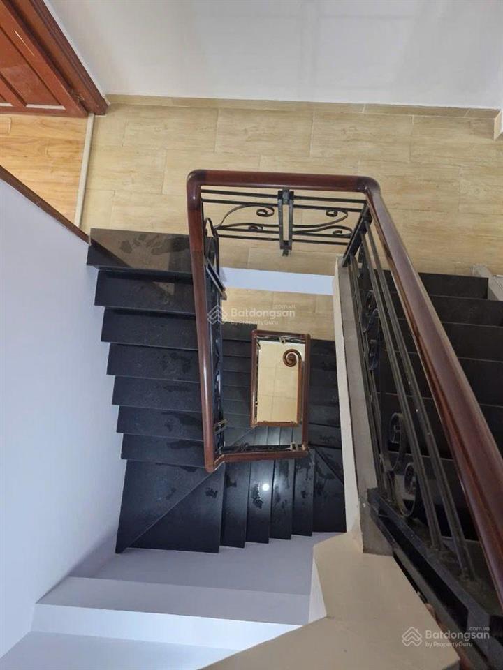 Nhà 4 x 19.3m  xây 4 tầng  mặt tiền nguyễn trung trực  bán 9.5 tỷ