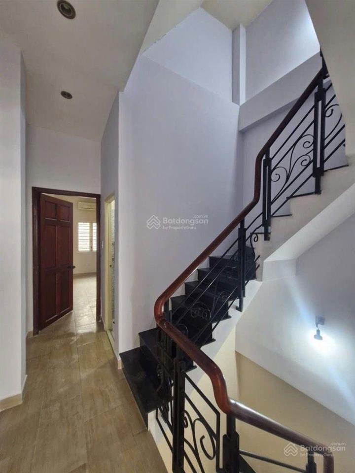 Nhà 4 x 19.3m  xây 4 tầng  mặt tiền nguyễn trung trực  bán 9.5 tỷ