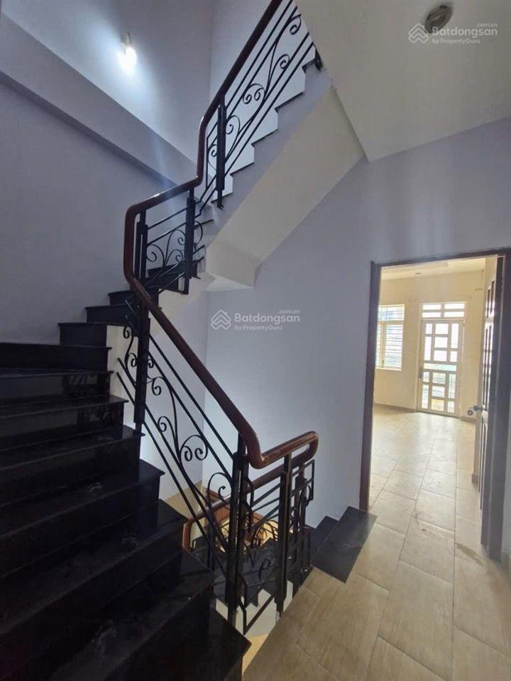 Nhà 4 x 19.3m  xây 4 tầng  mặt tiền nguyễn trung trực  bán 9.5 tỷ