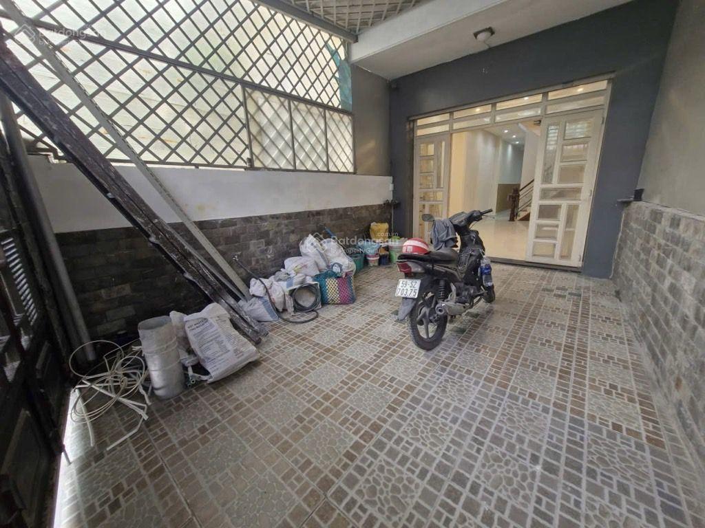 Nhà 4 x 19.3m  xây 4 tầng  mặt tiền nguyễn trung trực  bán 9.5 tỷ