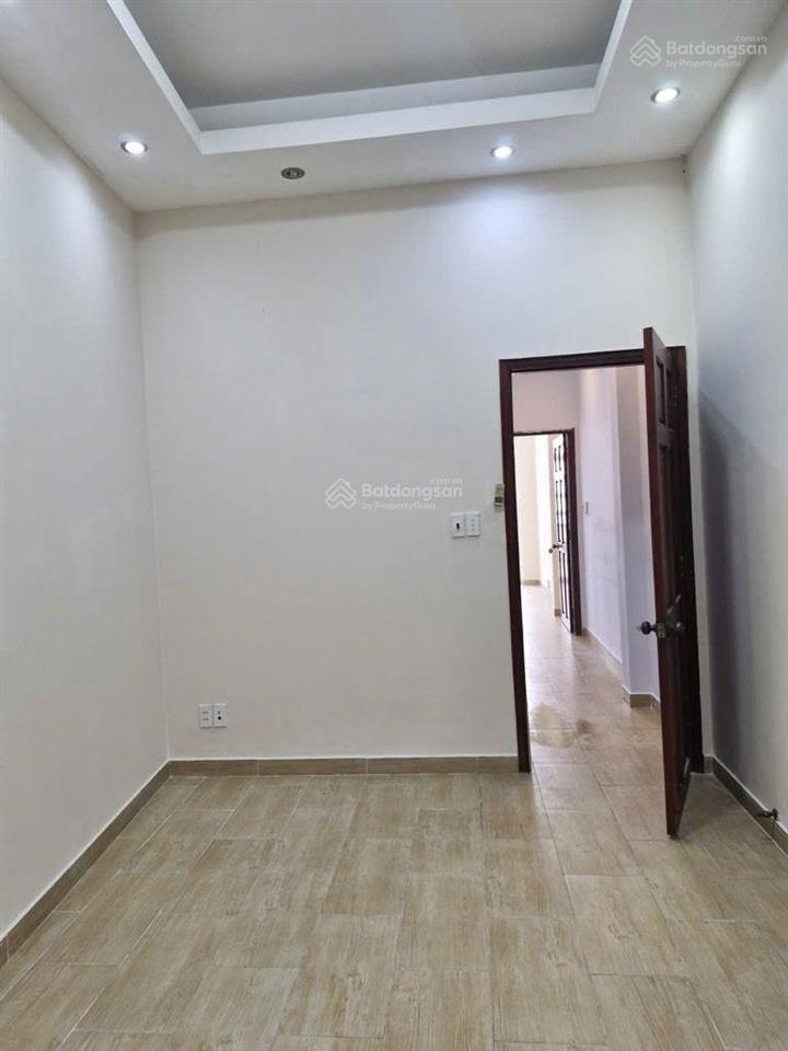 Nhà 4 x 19.3m  xây 4 tầng  mặt tiền nguyễn trung trực  bán 9.5 tỷ