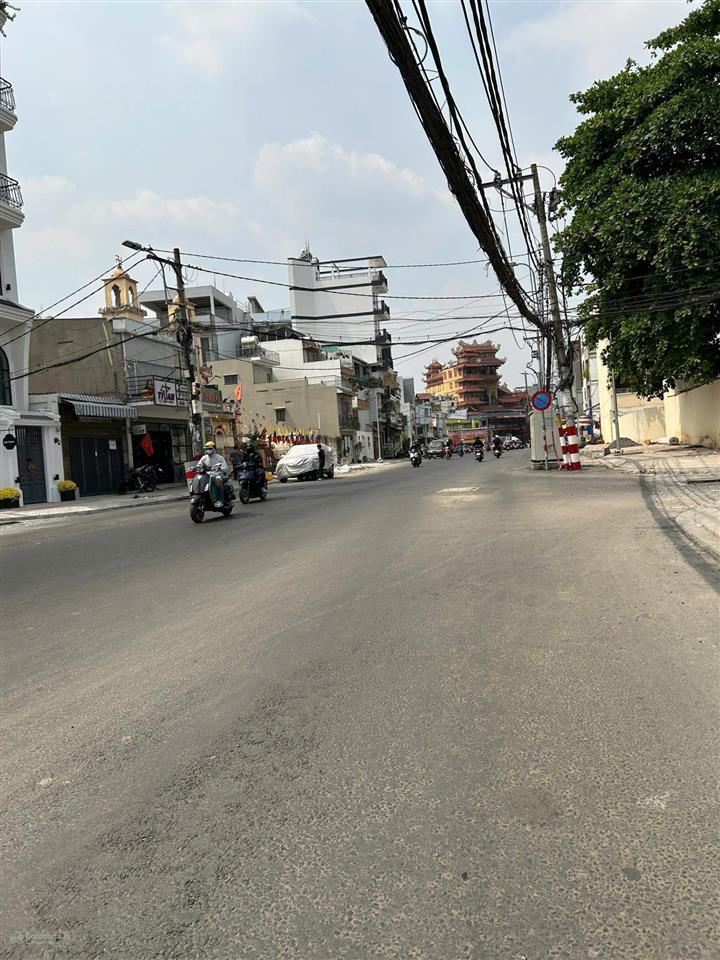 Bán nhà mặt tiền đường chu văn an giá 15,5 tỷ