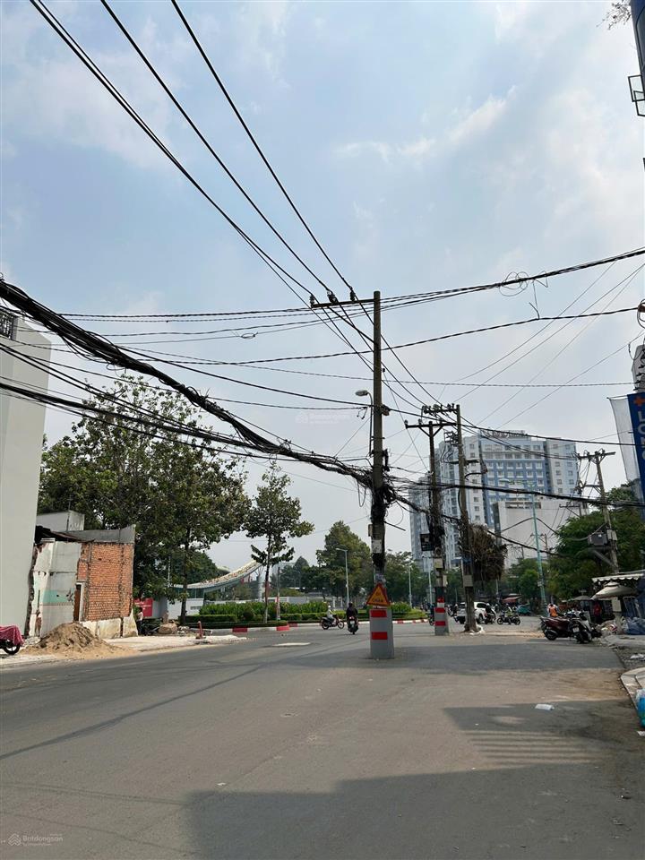 Bán nhà mặt tiền đường chu văn an giá 15,5 tỷ