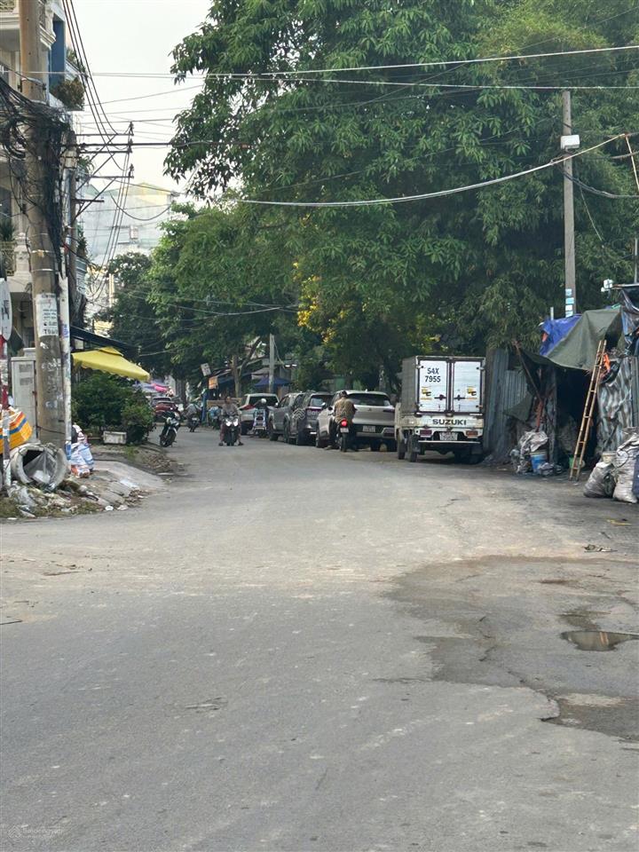 Nhà 4 x 21m  xây 6 tầng  đường bùi đình túy  bán 18 tỷ