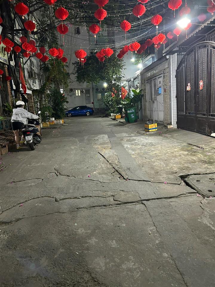 Nhà đường ung văn khiêm rẽ vào  bán 23.3 tỷ