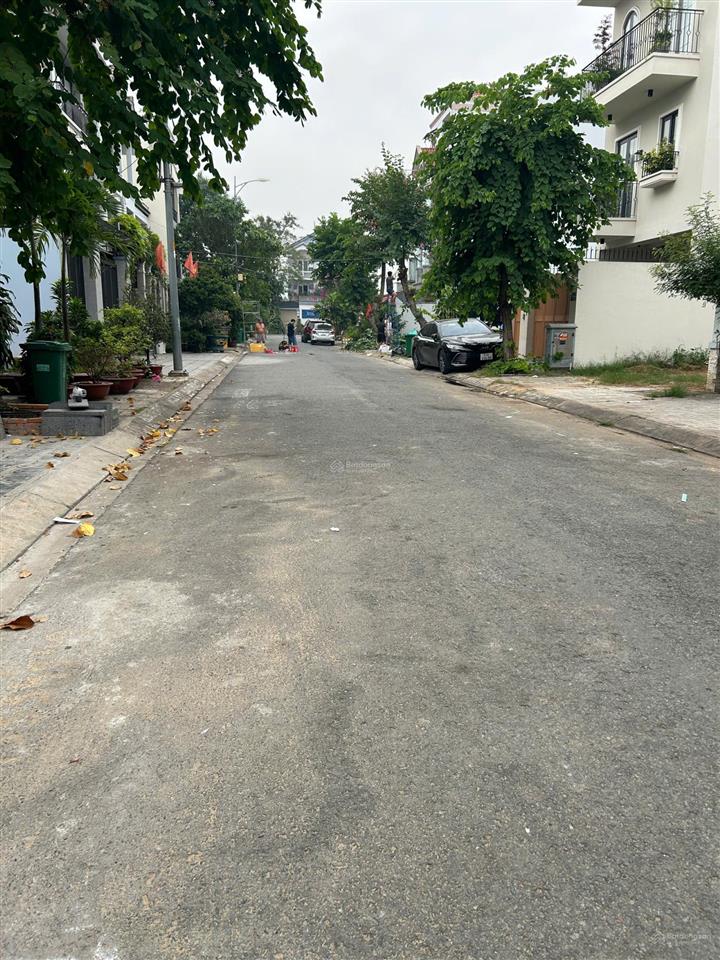 Đất 8 x 17.5m  đường rộng 12m  gần đường phạm hy lượng + nguyễn khoa đăng