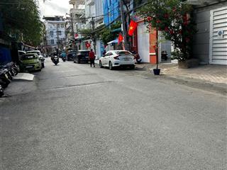 Nhà 13m x 14.6m  đường đỗ xuân hợp  rộng 12m  bán 11 tỷ