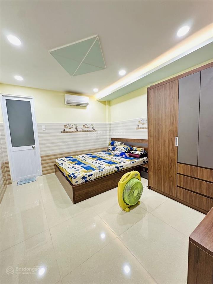 Chủ cần bán gấp nhà  mặt tiền đường nguyễn khuyến  giá 12 tỷ