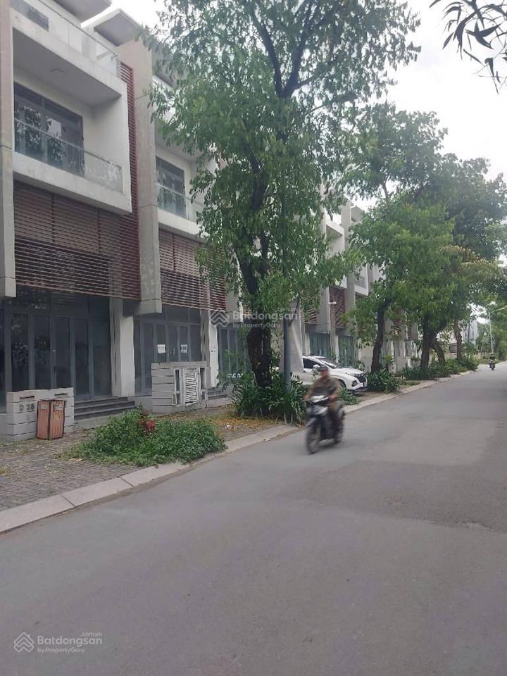 Nhà mặt tiền đường muồn tím  khu dân cư cát lái  phường cát lái  12.8 tỷ.