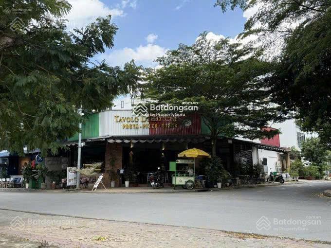 Bán lô góc  2 mặt tiền sông  ngay khu thế kỷ 21  mặt tiền đường lê hữu kiều
