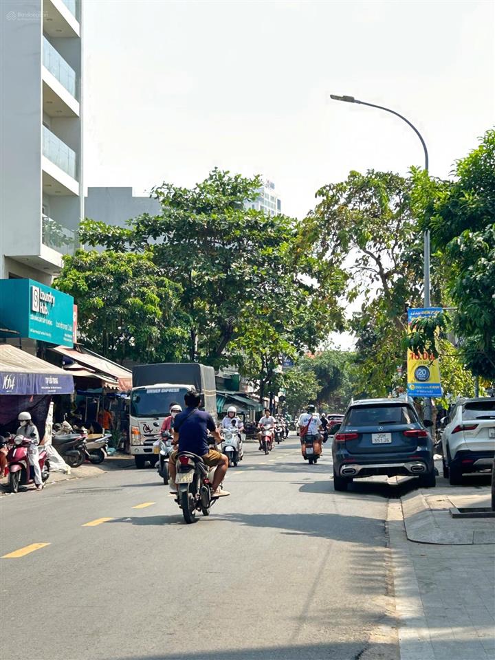 Bán nhà mặt tiền đường thái ly  phường thảo điền quận 2