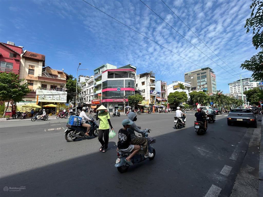 Bán nhà đường số 11  ngay phan xích long + đường hoa lan  hoa hồng