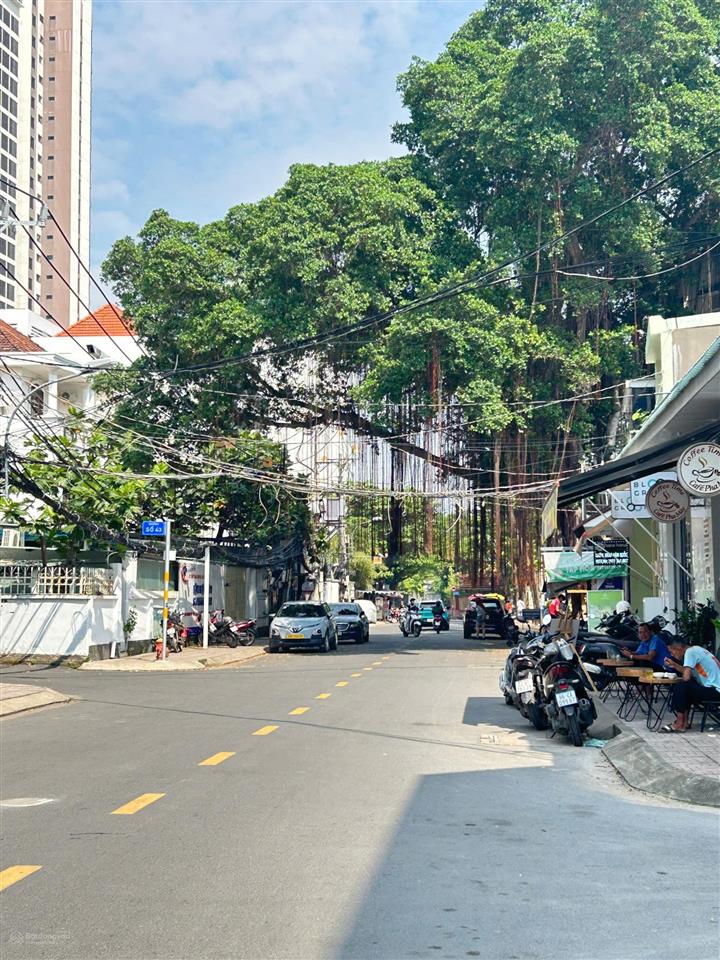 Chủ gửi bán lô đất  đường thái ly  phường thảo điền