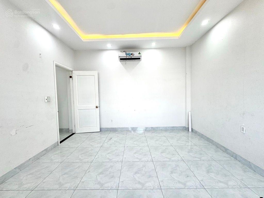 Bán nhà gần đường số 39 và nguyễn tuyển  bán 6.7 tỷ
