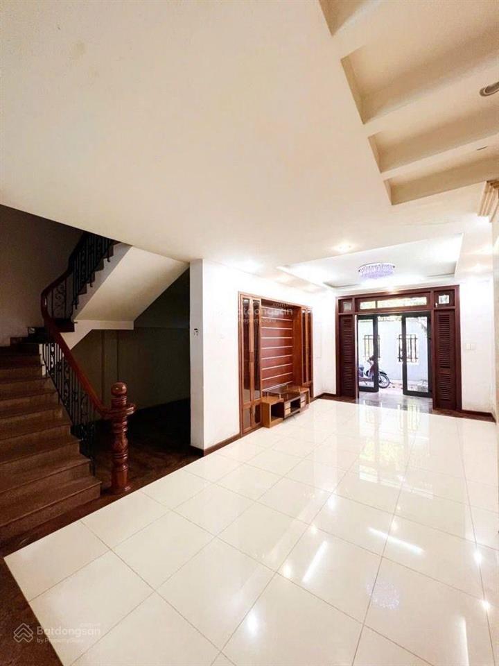 Nhà khu trần não dt 7 x 18m  xây 5 tầng  bán 18.5 tỷ