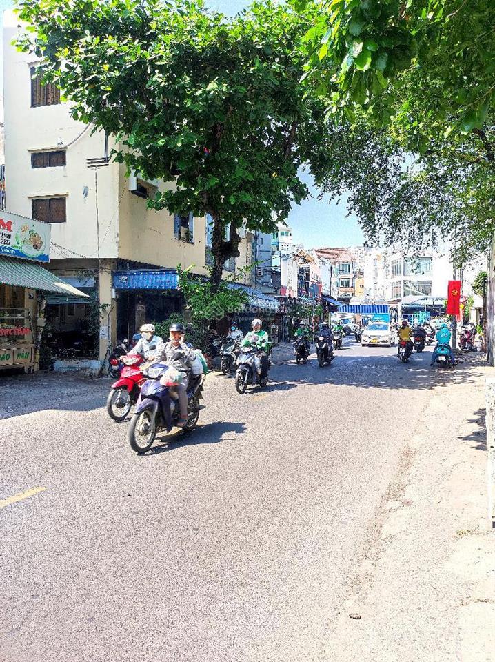 Bán nhà  khu đường thích quảng đức  bán 13.5 tỷ