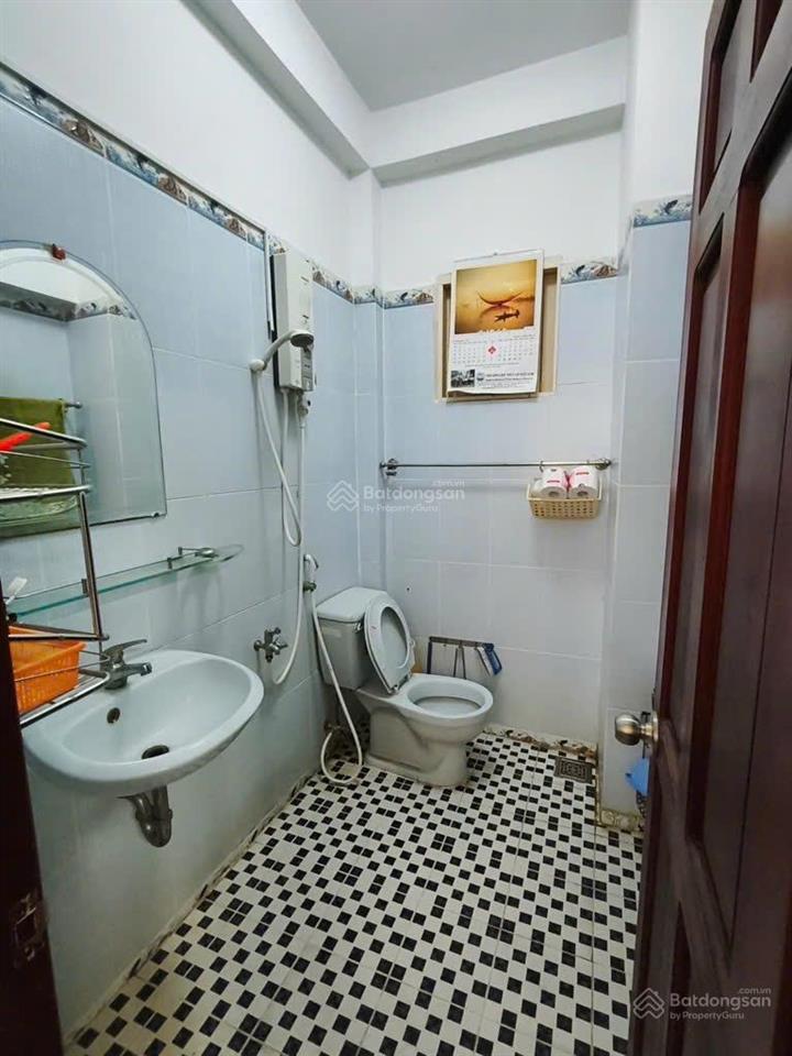 Bán nhà  khu đường thích quảng đức  bán 13.5 tỷ