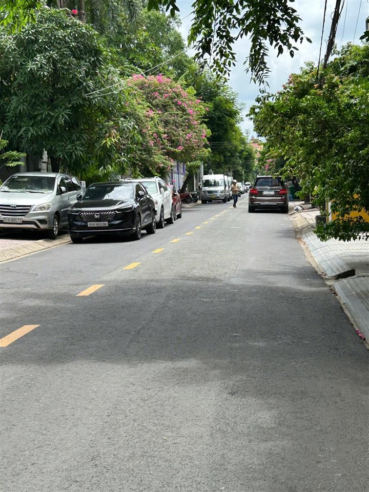 Bán nhà đường lê văn miến  p. thảo điền 25 tỷ