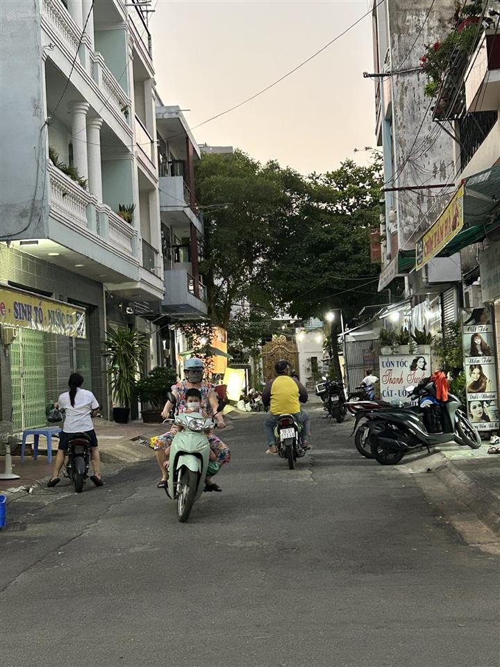 Bán đất cư xá chu văn an  đường 12m  giá 8.5 tỷ