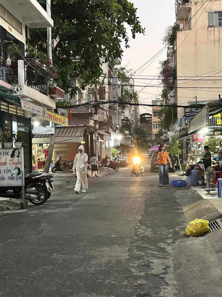 Bán đất cư xá chu văn an  đường 12m  giá 8.5 tỷ