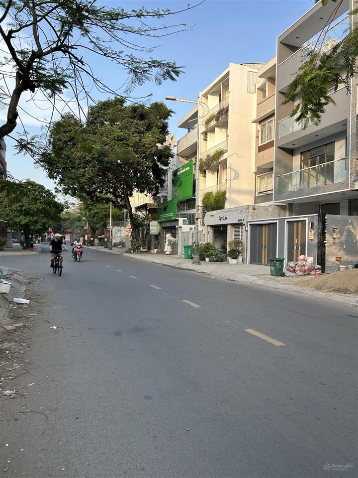 Bán nhà có hầm  23 tỷ  gần đường trần lựu  khu an phú an khánh.