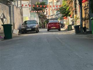 Nhà 4.5 x 21m  xây 4 tầng  gần đường nguyễn tuyển  bán 11 tỷ