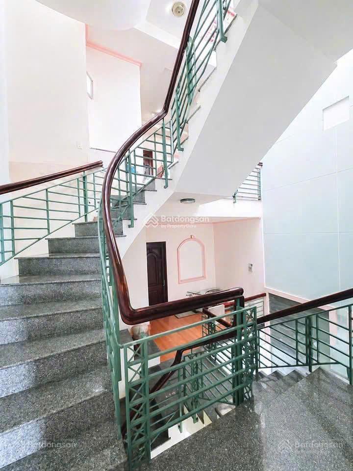 Bán nhà khu lê văn thịnh giá 10 tỷ