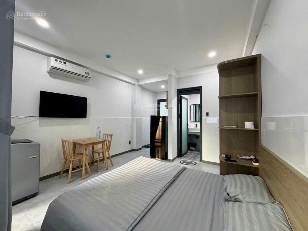 Bán nhà mặt tiền đường bùi tá hán, xây 1 hầm + 4 tầng 23,6 tỷ