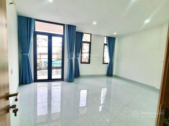 Nhà xây 3 tầng  mặt tiền đường số 16, p. thạnh mỹ lợi quận 2