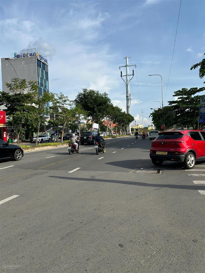 Bán biệt thự khu đường trần não phường bình an