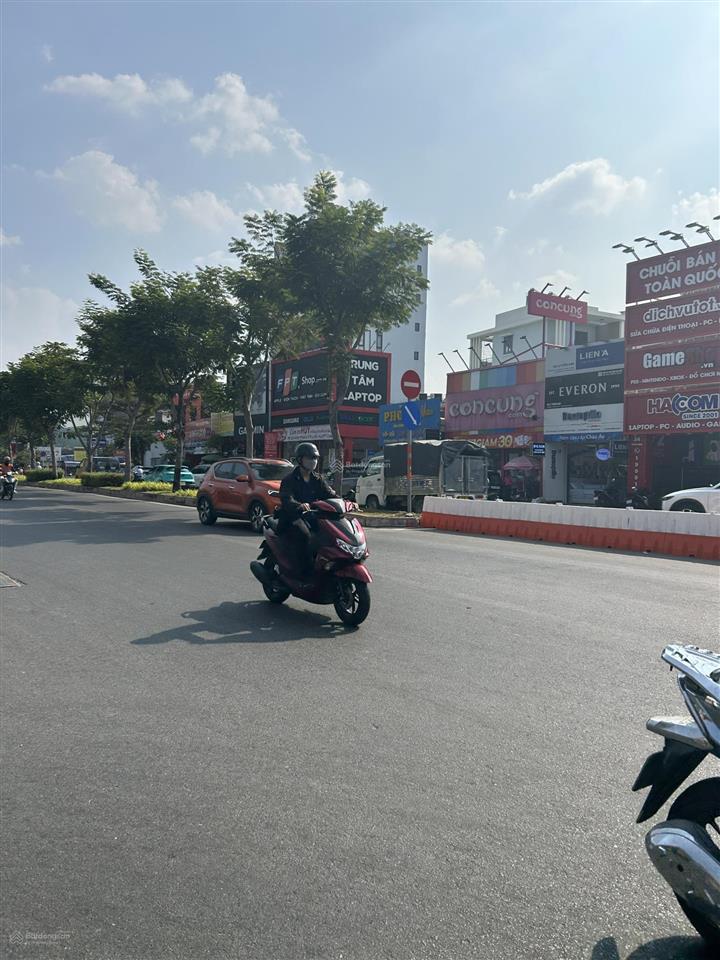Bán biệt thự khu đường trần não phường bình an