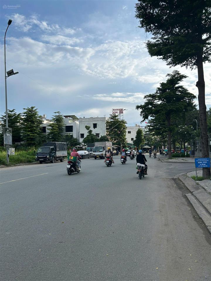 Nhà 7 x 17m  xây 5 tầng  đường 20m  khu dân cư cát lái  p. cát lái