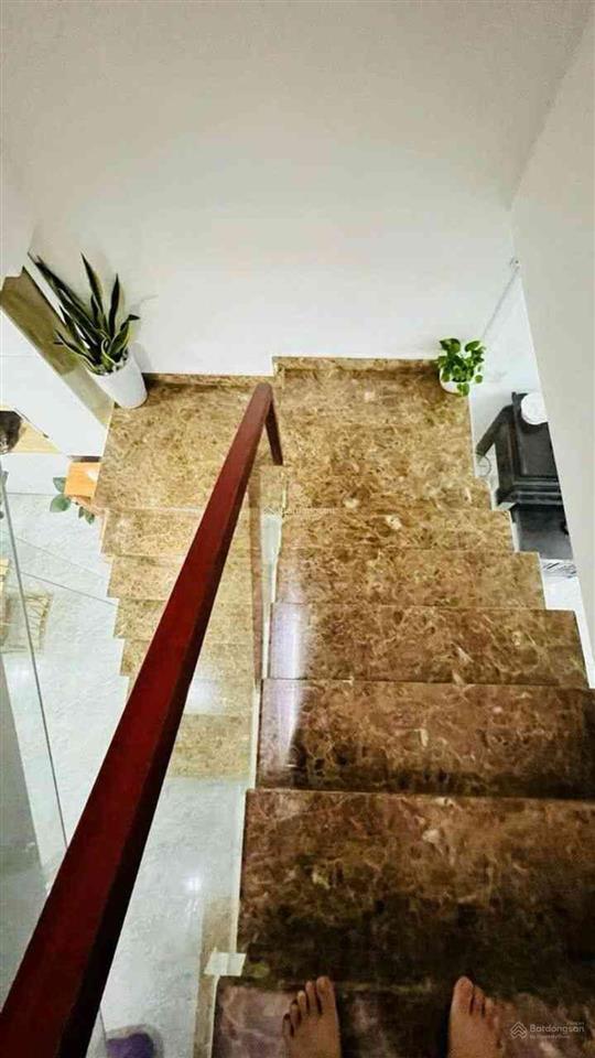 Nhà xây 5 tầng  khu lê văn thịnh  bán 8,5 tỷ