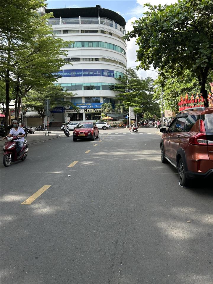 Nhà 5 x 13m  xây 3 tầng  đường 2 ô tô tránh  p. thảo điền