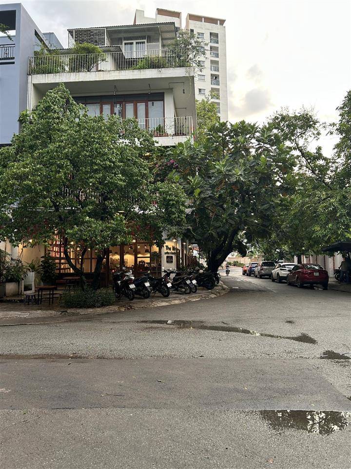 Bán nhà  góc 2 mặt tiền đường số 62  khu dân cư đông thủ thiêm  p. bình trưng đông